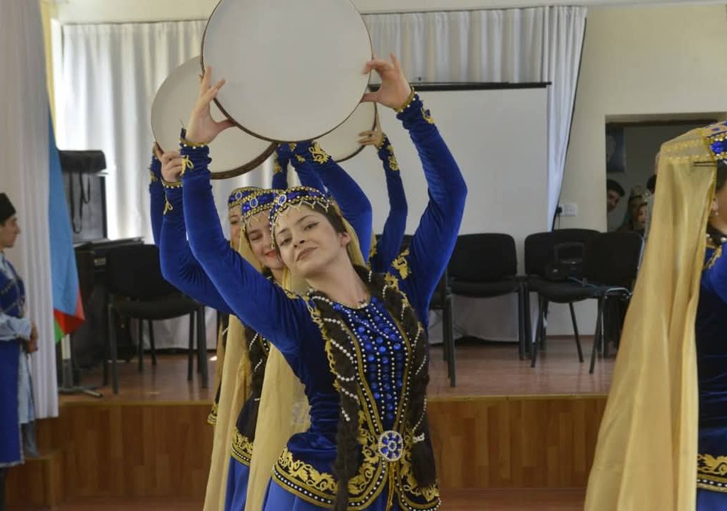 Bakı Xoreoqrafiya Akademiyası Uşaqların Beynəlxalq Müdafiəsi Gününə həsr olunmuş konsert keçirib