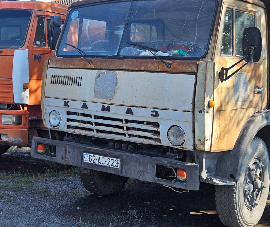 AAY DÖVLƏT AGENTLİYİNİN ZAQATALA RAYON 14 NÖMRƏLİ YOL İDARƏSİNİN YENİ RƏHBƏRLİYİ İDARƏ MAŞINLARINI LOQOLARINI NİYƏ SÖKÜB? AAY DÖVLƏT AGENTLİYİNİN ZAQATALA RAYON 14 NÖMRƏLİ YOL İDARƏSİNİN YENİ RƏHBƏRLİYİ İDARƏ MAŞINLARINI LOQOLARINI NİYƏ SÖKÜB?